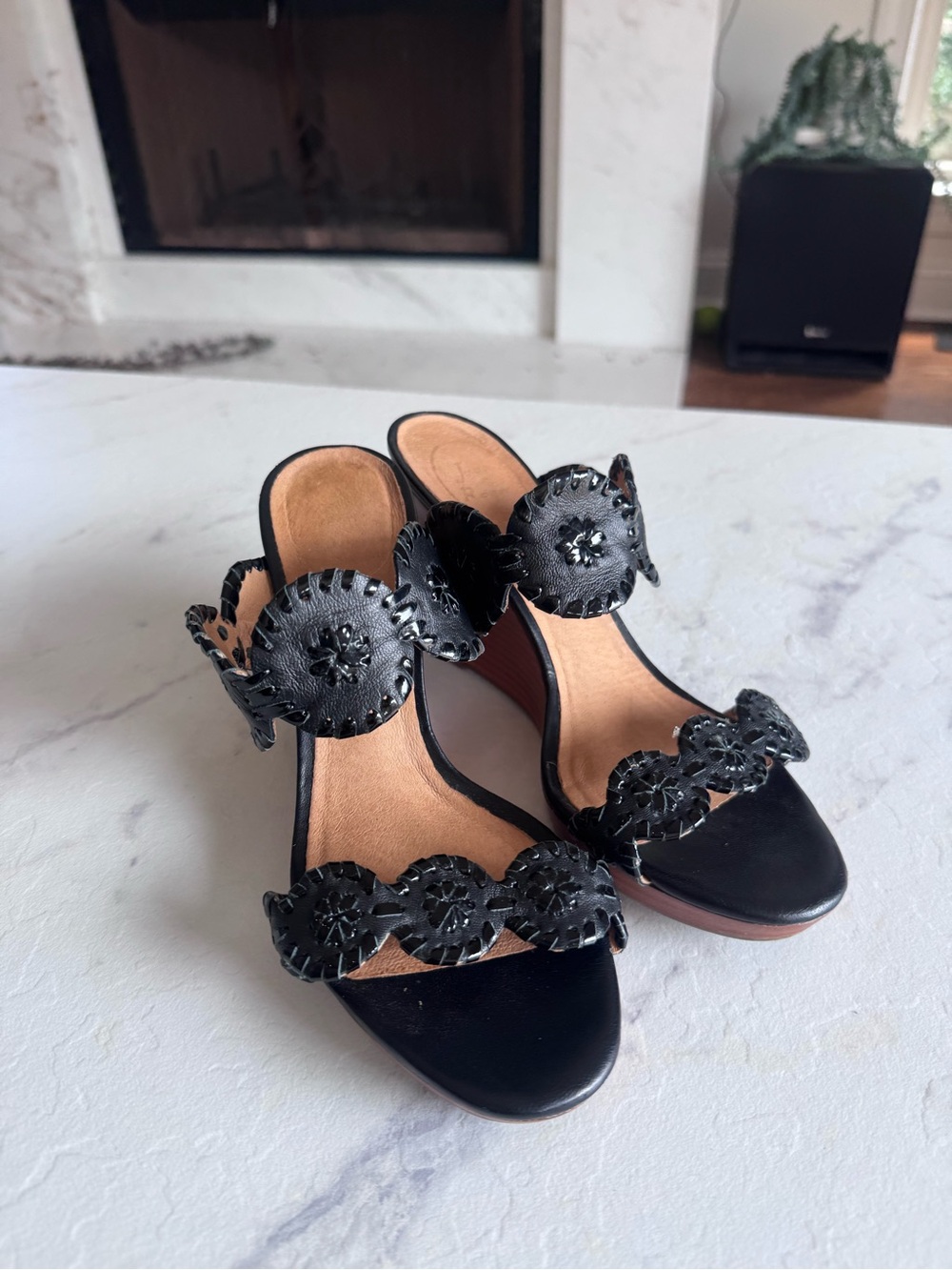 Jack Rogers Lauren Mid Wedge sandals woman’s size 8 Black soft Leather